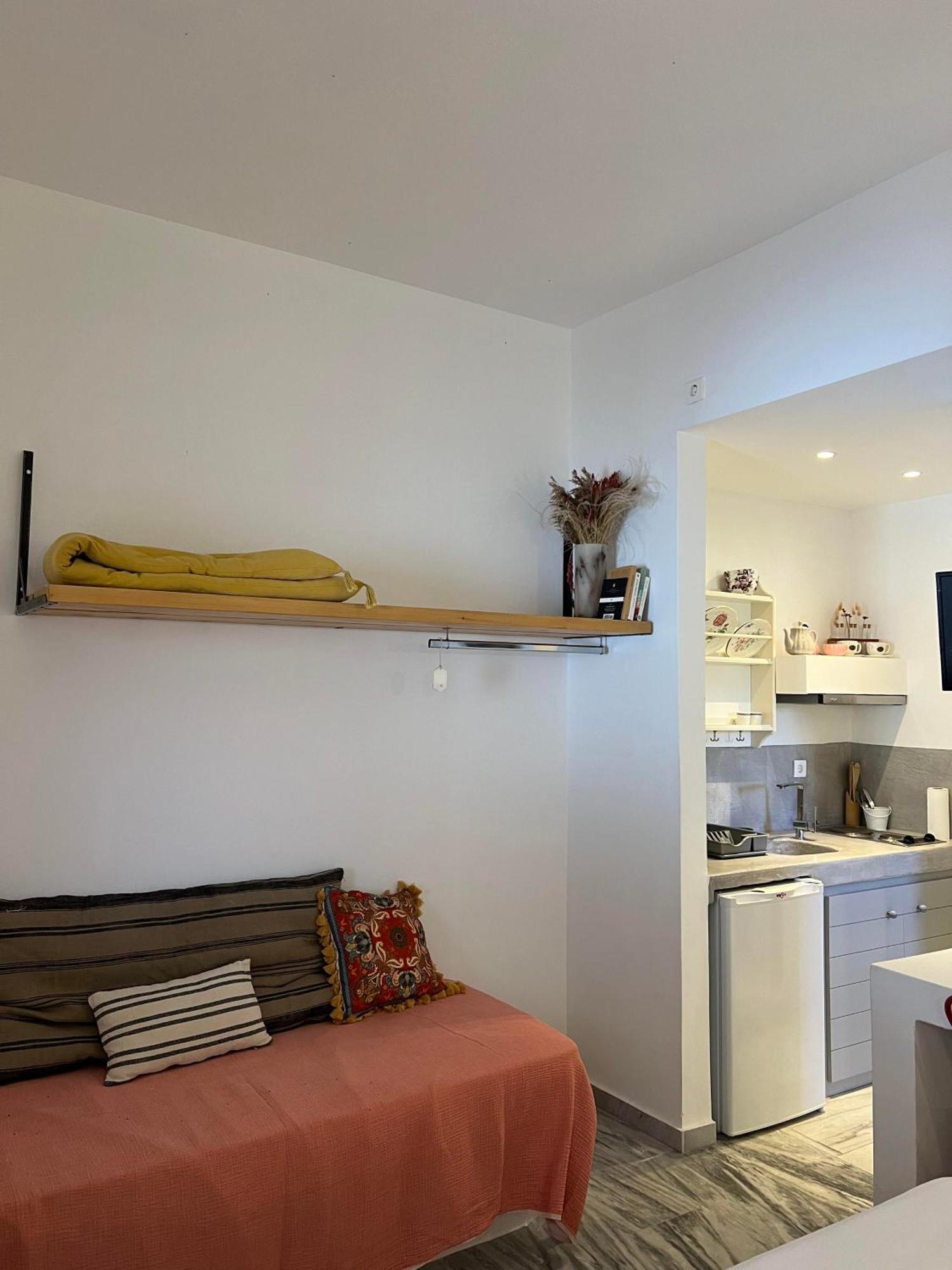 Rodi Apartments Парос Екстериор снимка